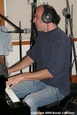 nm0300a.jpg (60323 bytes)